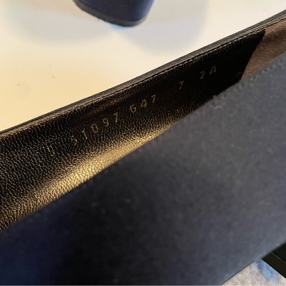 Salvatore Ferragamo block heel square toe black satin heels Size 7 narrow - Picture 8 of 8
